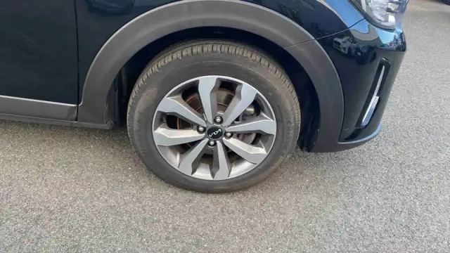 Kia Stonic 1.0 t-gdi 100 ch bvm6 — photo 14