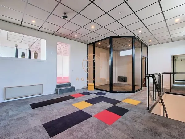 Local 121 m²