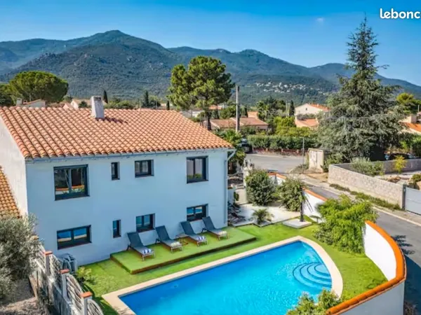 Maison rénovée, vue Albères-grande piscine-jardin 500m2