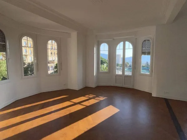 Appartement 4 pièces 97 m²