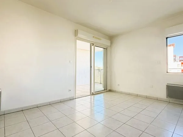 MONTPELLIER LIRONDE APPARTEMENT T2 + TERRASSE + BALCON + GARAGE