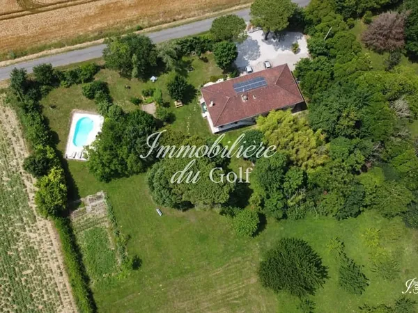 AURÉA - Maison de 272m2 - Piscine - Terrain de pétanque - Jardin - 31130 BALMA