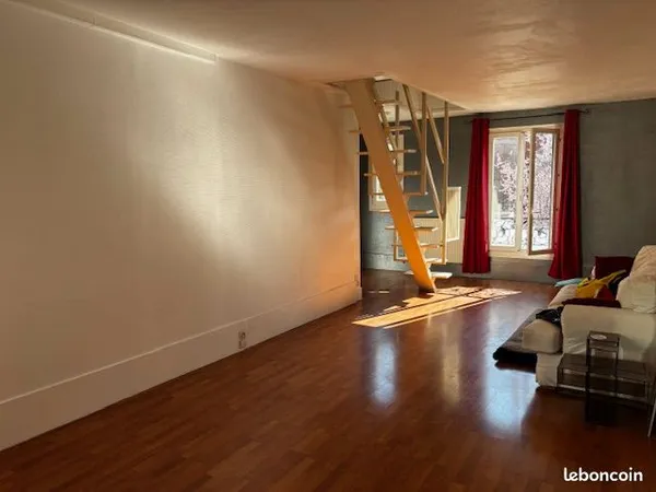Duplex 3 pièces - 2 chambres - 65 m² Carrez (102 m² au sol) - Nogent-sur-Marne