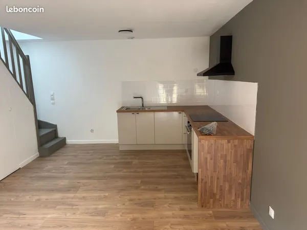 T2 en duplex avec parking (secteur Gare)