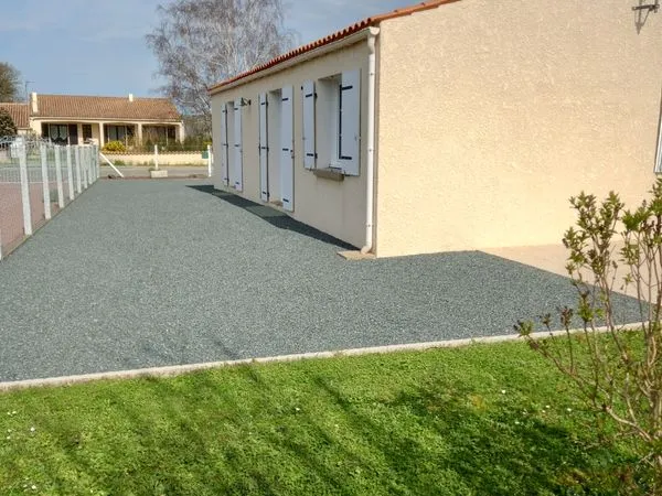 Maison à louer en vide à La Jarrie