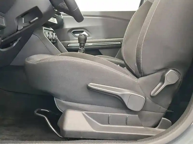 Dacia Jogger tce 110 5 places — photo 29
