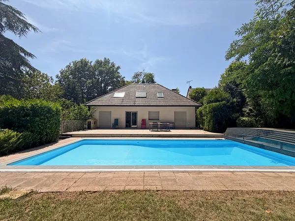 Maison 7 pièces 166 m²