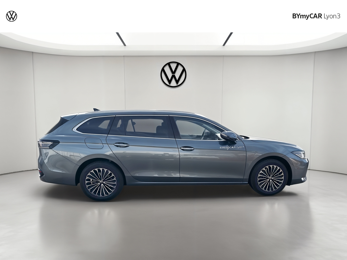 Volkswagen Passat 1.5 eHybrid 204 DSG6 — photo 6
