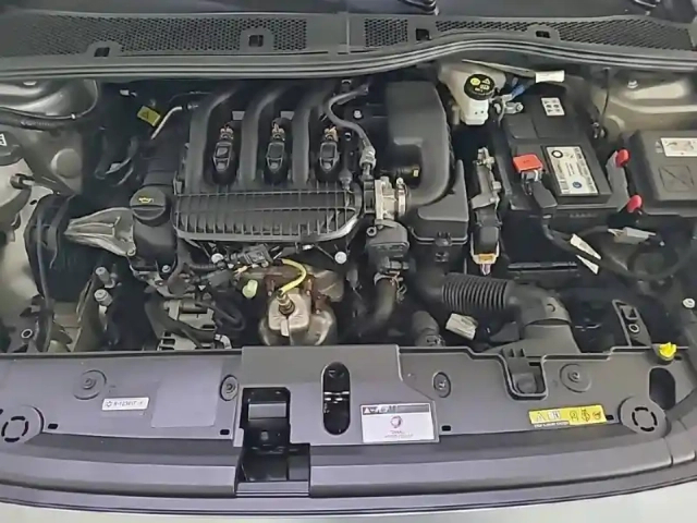 Peugeot 208 puretech 75 s&amp;s bvm5 — photo 15