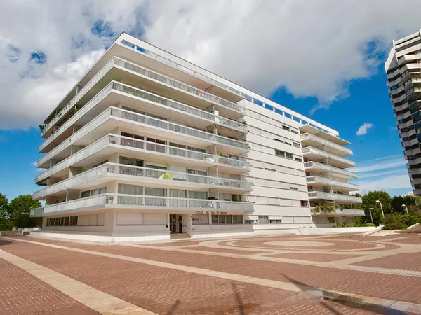 Vends appartement 47m² avec terrasse et vue sur le lac à Créteil