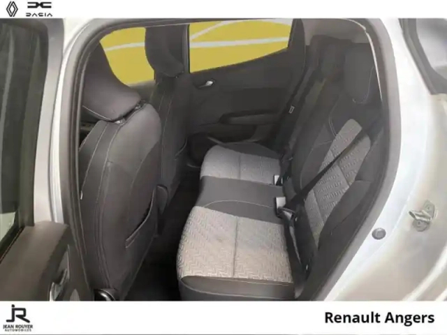 Renault Clio 1.5 blue dci 100ch evolution — photo 19