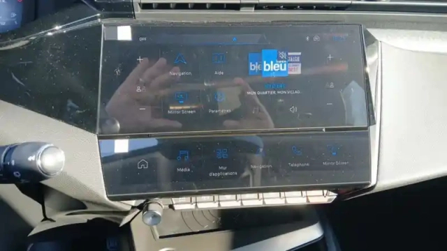 Peugeot 308 plug-in hybrid 195 ch e-dcs7 — photo 56