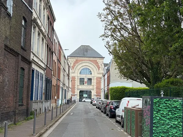 LILLE ? SECTEUR VAUBAN Appartement T3 avec balcon et parking