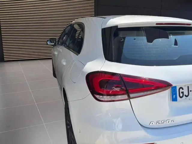 Mercedes Classe A 250 e progressive line — photo 26