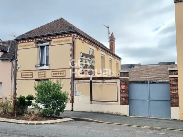 MAISON À VENDRE DE 5 PIÈCES DE 118,72 M²