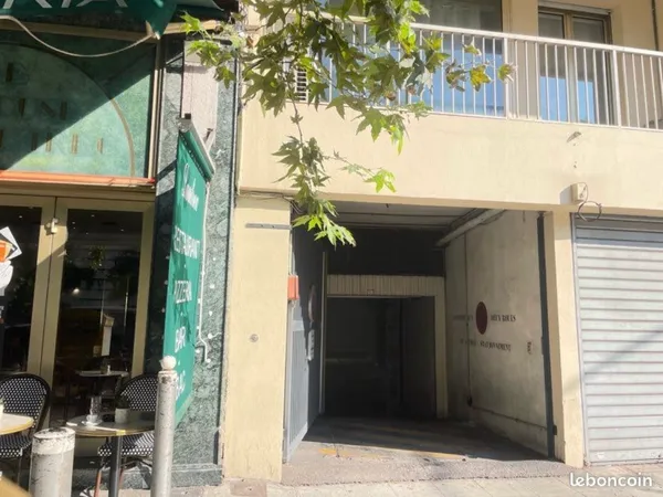 Vends parking