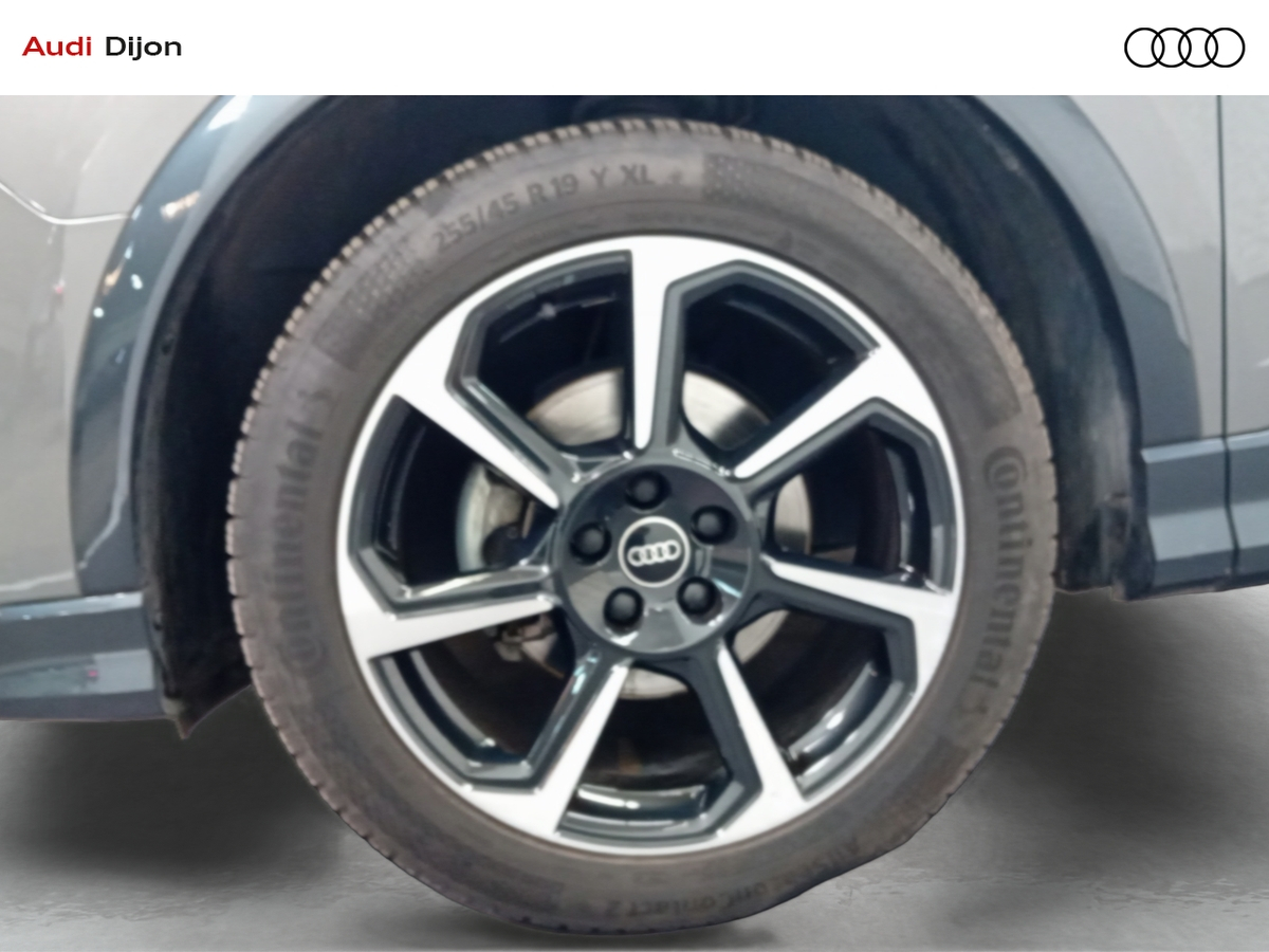 Audi Q3 Sportback 35 TFSI 150 ch S tronic 7 — photo 14