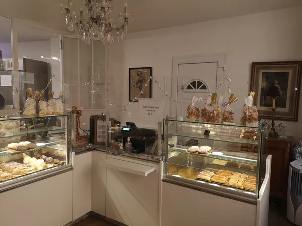 MURS ET FONDS PATISSERIE SNACKING