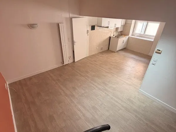 Appartement T3 en duplex, climatisé,