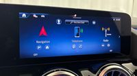 Mercedes Gla 200 d 150ch AMG Line 8G-DCT — photo 18