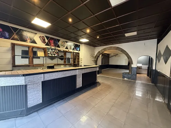 LIMOUX LOCAL COMMERCIAL