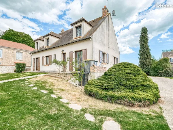 Maison 7 pièces 216 m²