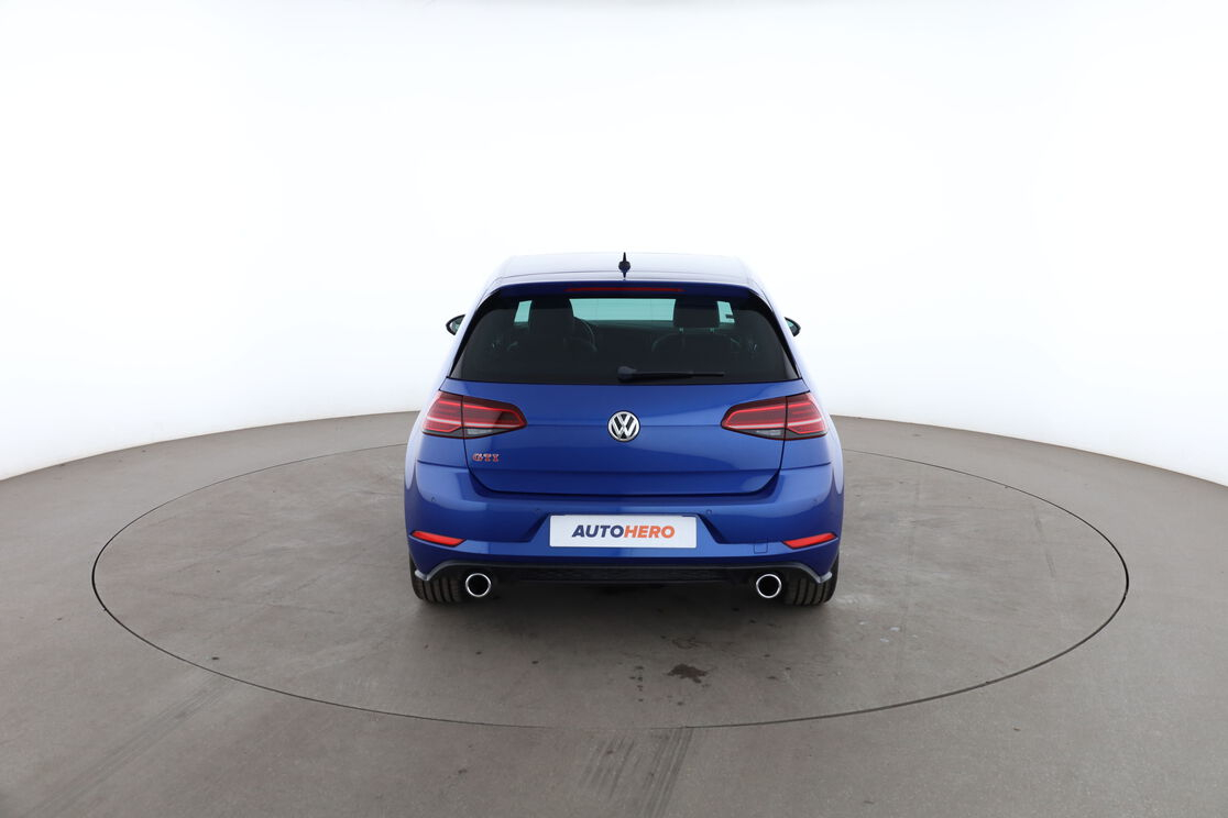 Volkswagen Golf VII 2.0 TSI BlueMotion Tech GTI Performance DSG7 — photo 4