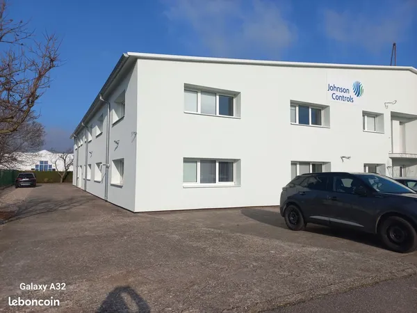 Local bureaux et stockage