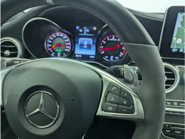 Mercedes Classe C 63 s amg — photo 41