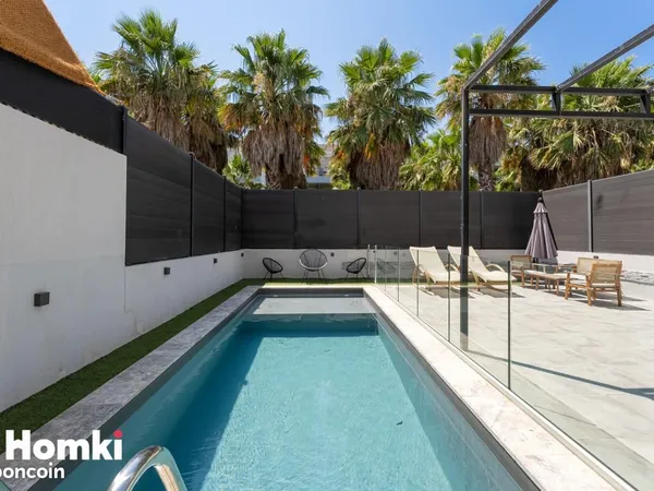 Maison 6 pièces 242 m²