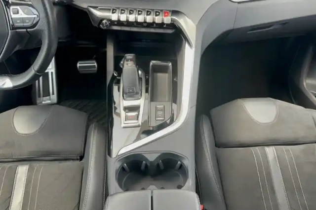 Peugeot 5008 puretech 180ch s&amp;s eat8 — photo 22