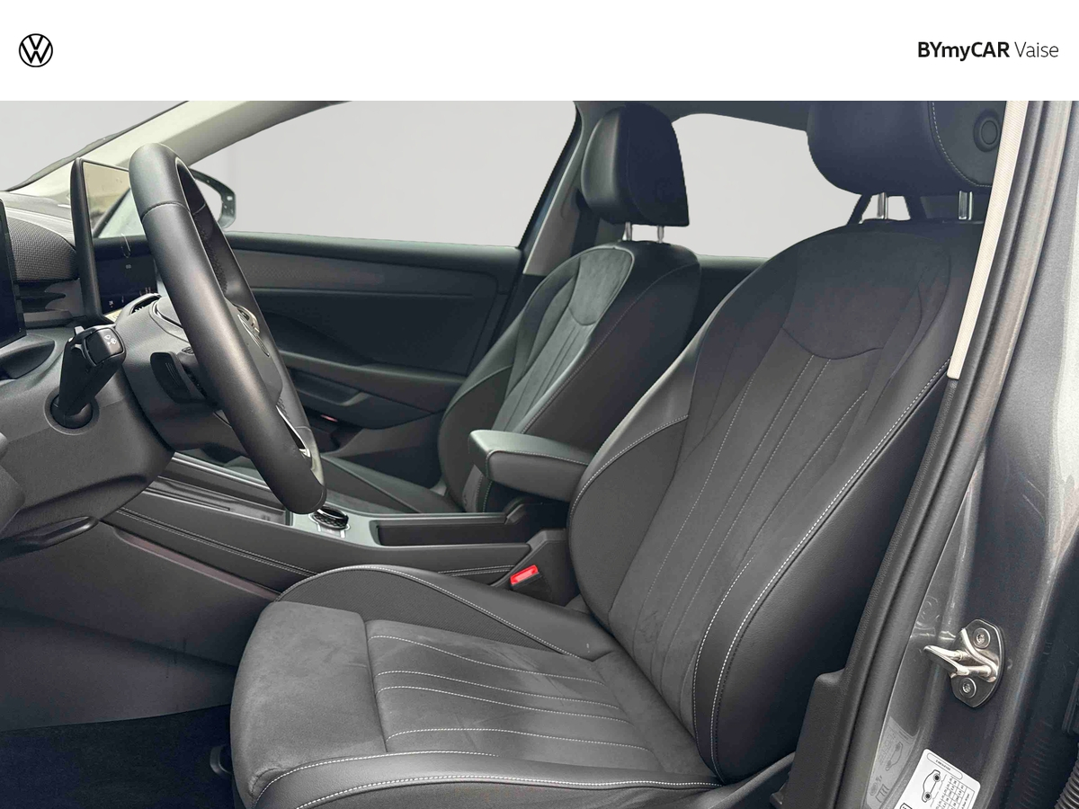Volkswagen T-Roc 1.5 eTSI Hybrid 150 ch DSG7 — photo 11