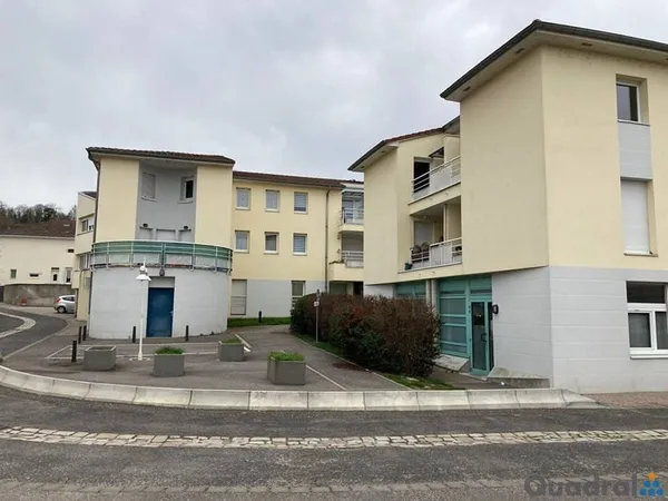 Local commercial 191 m²