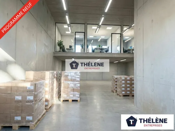 Local industriel 256 m²