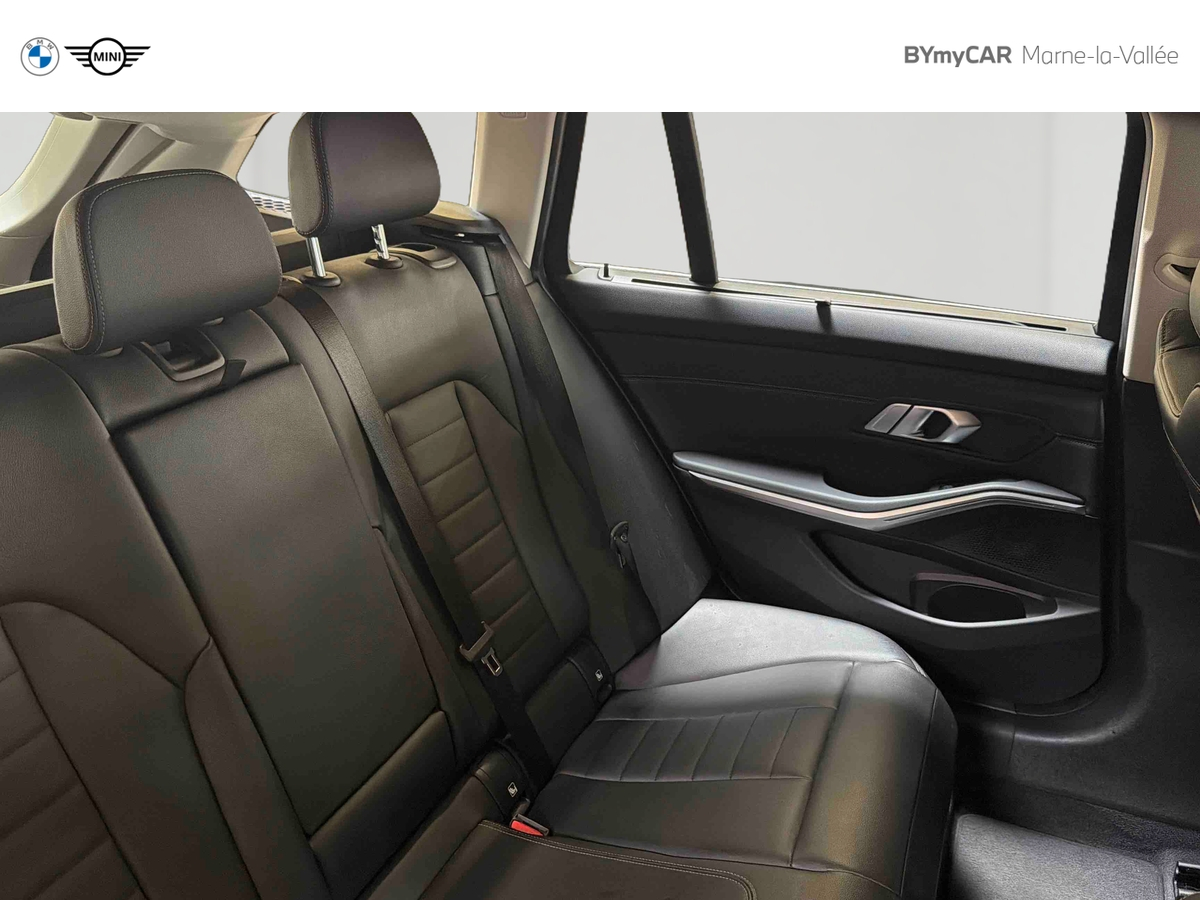 BMW Touring 320i 184 ch BVA8 — photo 37