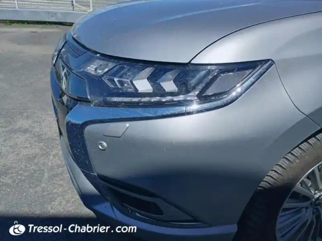 Mitsubishi Outlander 2.4l phev twin motor 4wd instyle — photo 14