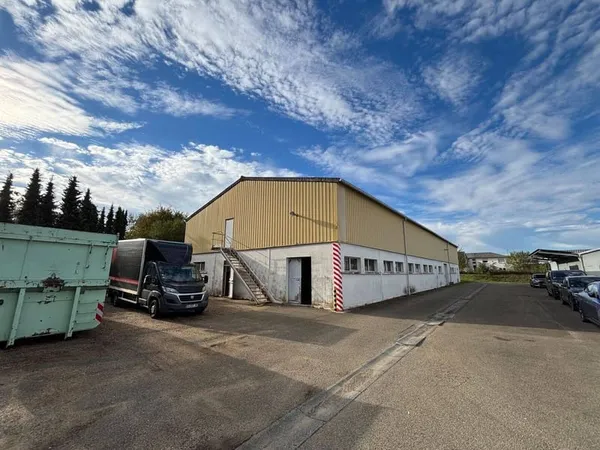 Local d'activité 1200 m²