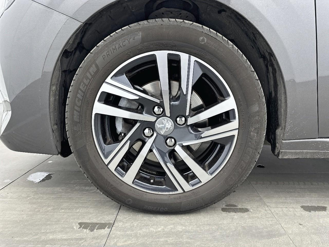 Peugeot 208 puretech 100 s&s bvm6 allure — photo 16