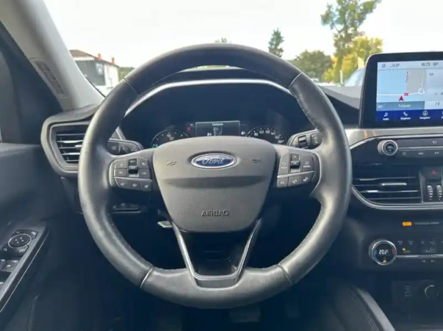 Ford Kuga 2.5 duratec 225ch powersplit phev titanium e-cvt — photo 7