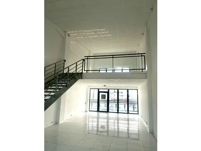 Bureaux modernes Jarry 119 m2