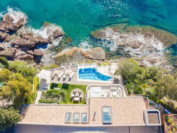 Villa 5 pièces 250 m²