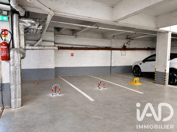 Parking 22 m²