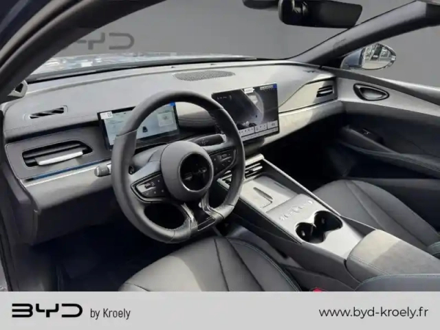Byd Seal comfort lite 156 kw 212 ch — photo 31