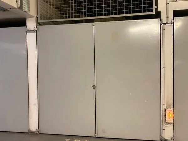 Grand box à louer