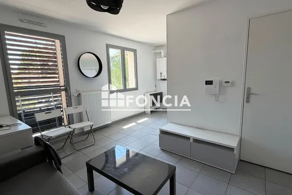 Studio 1 pièce 23 m²