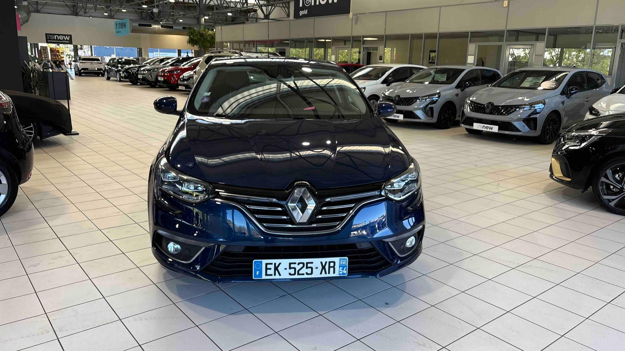 Renault Mégane IV Berline TCe 130 Energy — photo 8