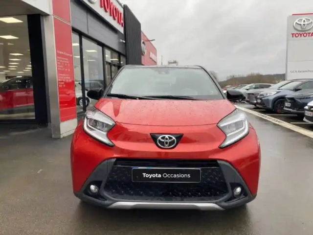 Toyota Aygo X 1.0 vvt-i 72ch collection s-cvt — photo 2