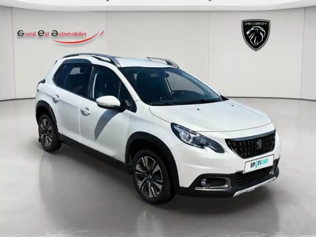 Peugeot 2008 1.2 puretech 110ch e6.c allure s&amp;s eat6 — photo 8
