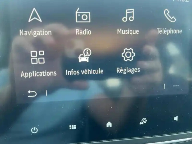 Renault Captur tce 90 - 21 — photo 24
