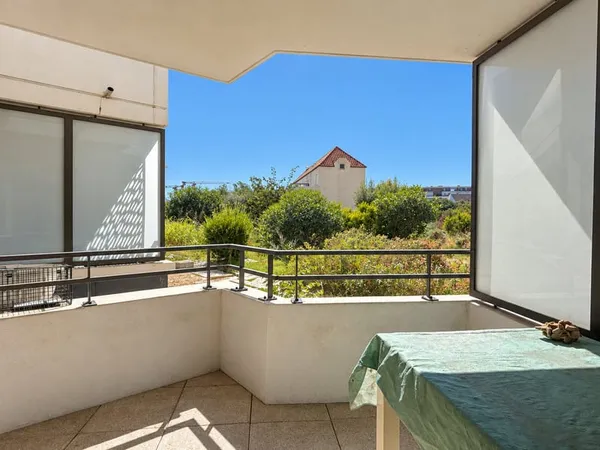 MARSEILLE 8E T2 EN TRÈS BON ÉTAT AVEC BALCON ET GARAGE